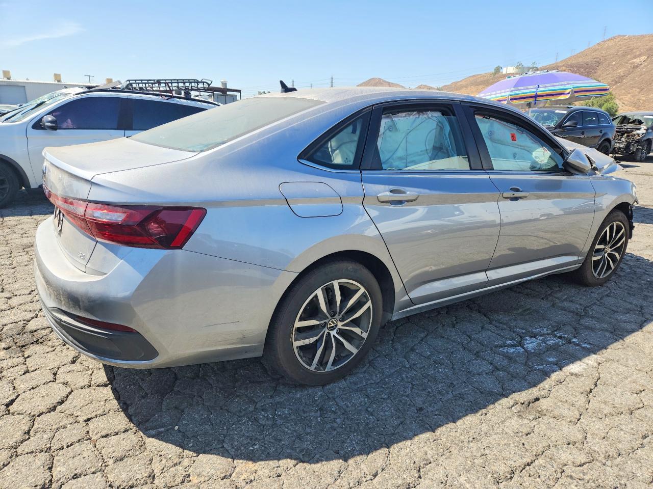 2025 Volkswagen Jetta Se - Фото 3