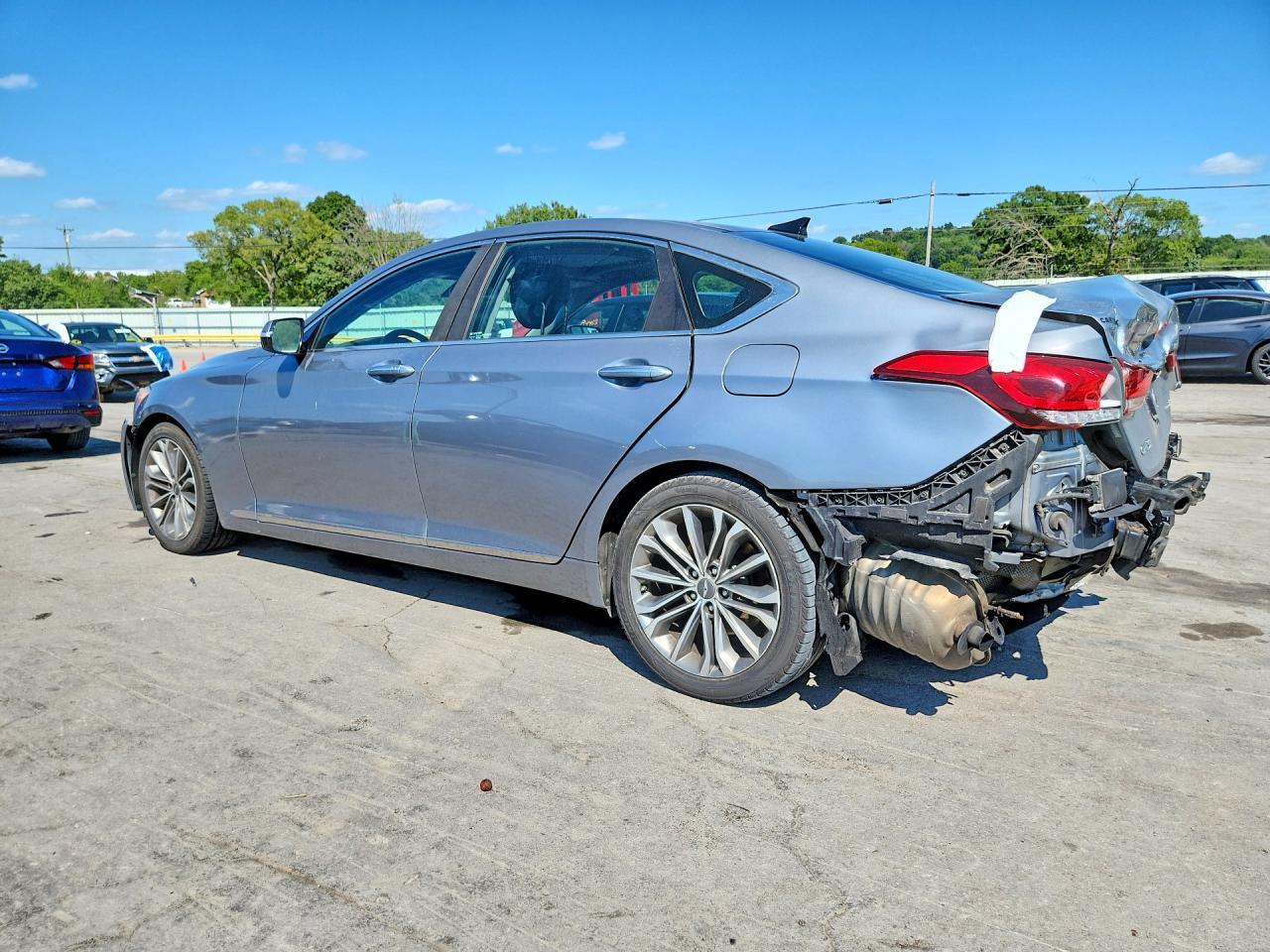 2015 Hyundai Genesis 3.8L - Image 2