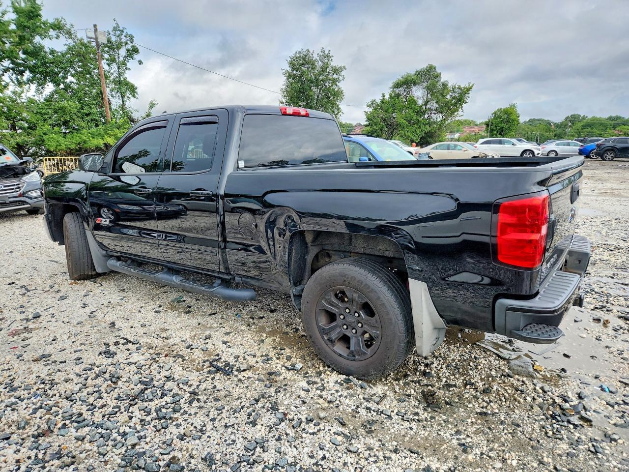 2018 Chevrolet Silverado K1500 Lt - Image 2