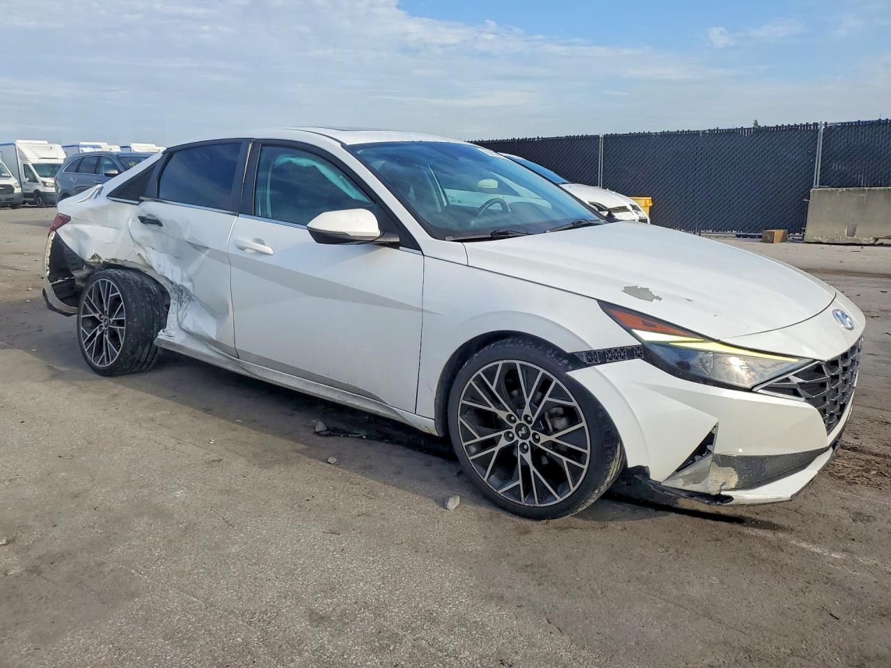 2021 Hyundai Elantra Sel - Фото 4