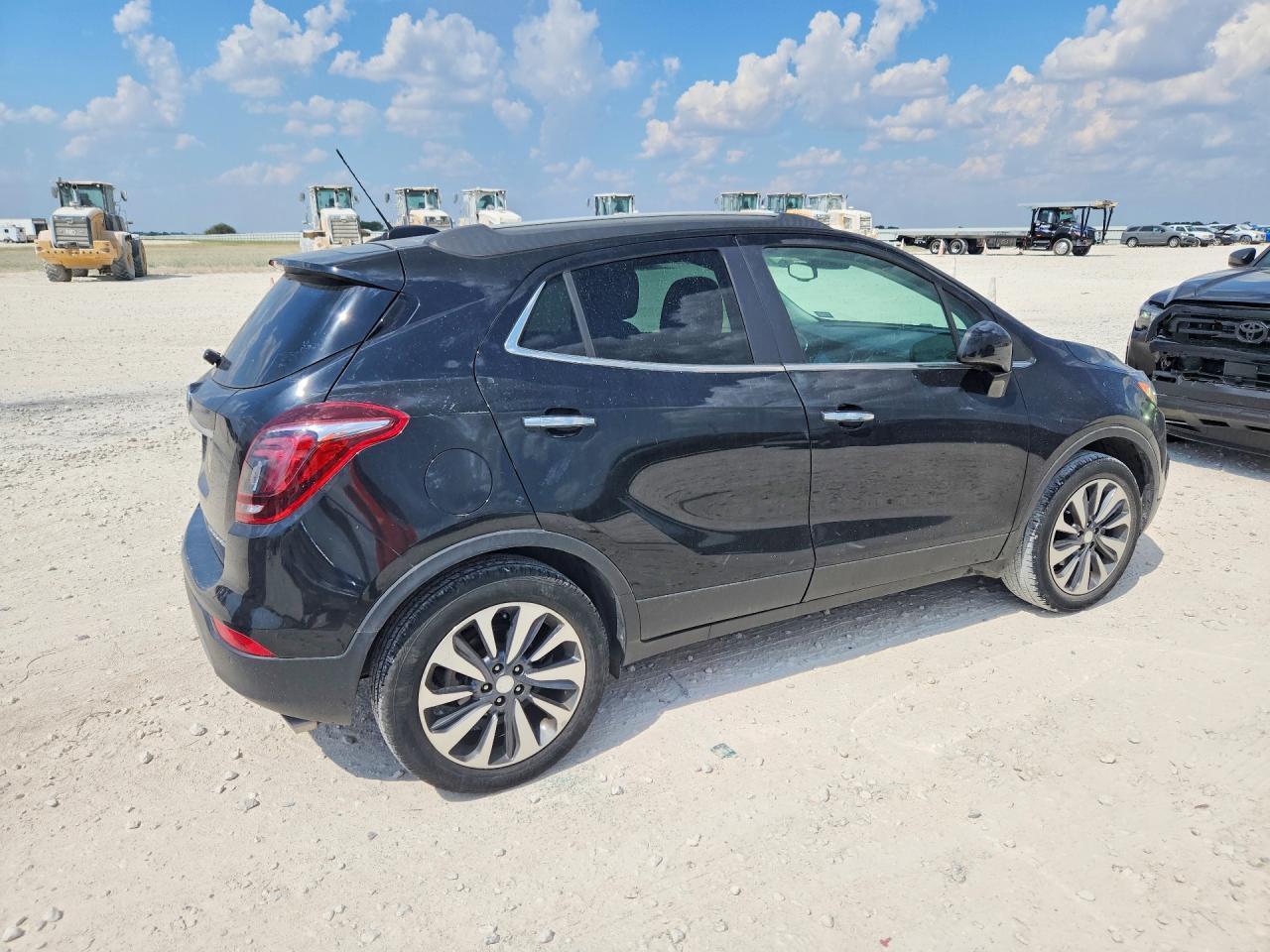 2021 Buick Encore Preferred - Фото 3