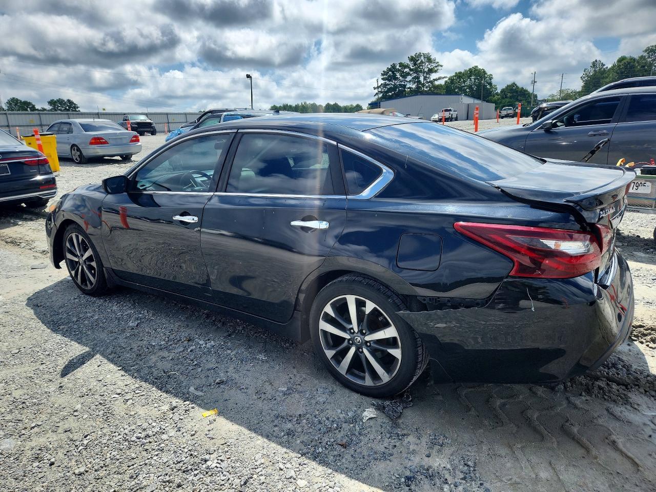 2016 Nissan Altima 2.5 S - Image 2