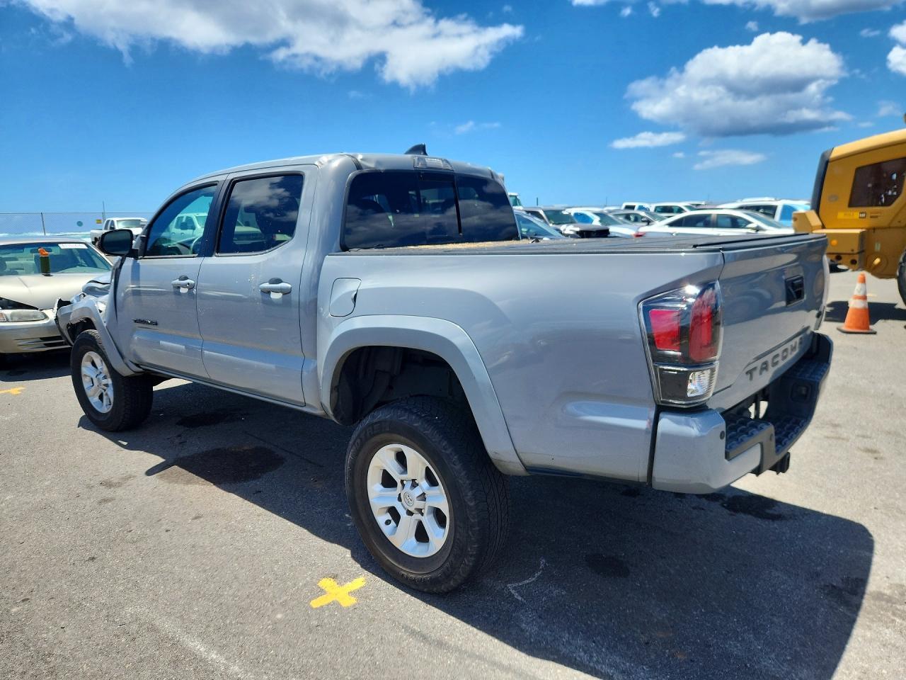 2021 Toyota Tacoma Sr5 V6 - Фото 2