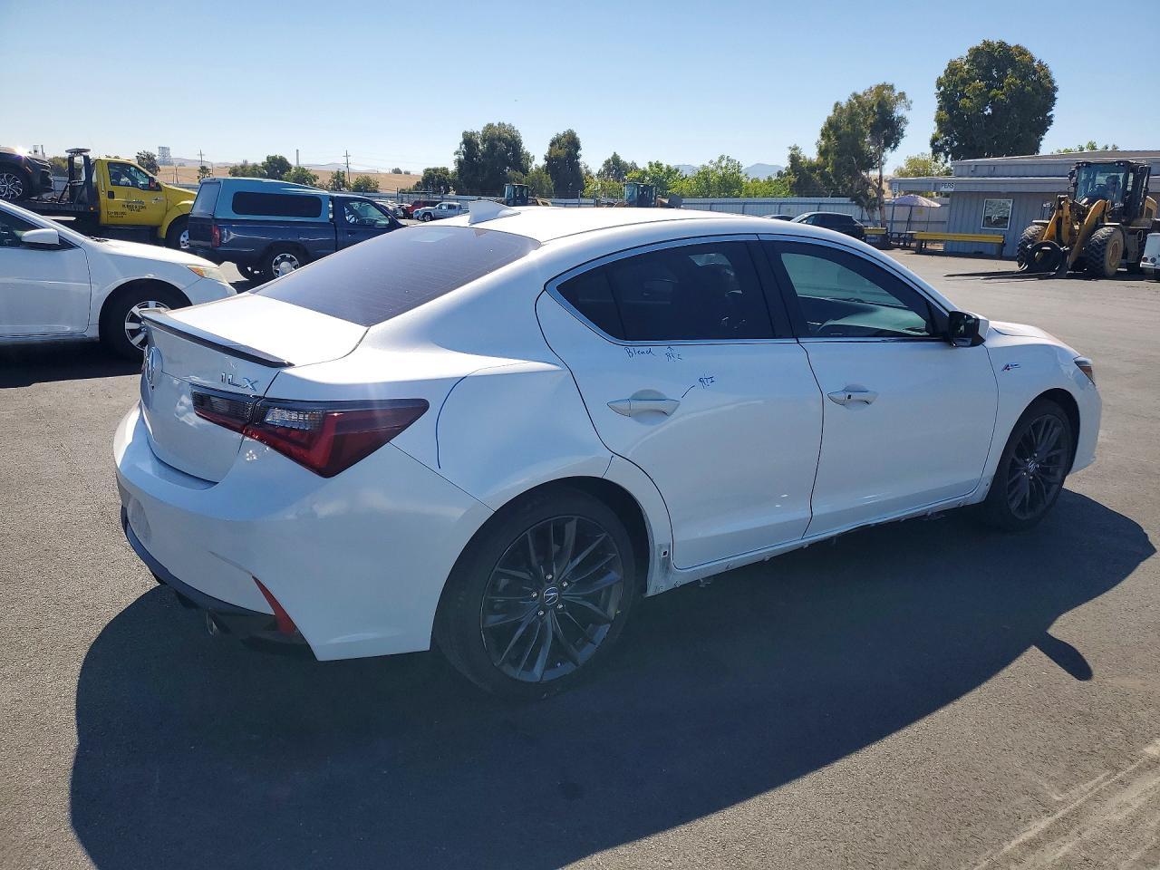 2022 Acura Ilx Premium A-Spec - Фото 3