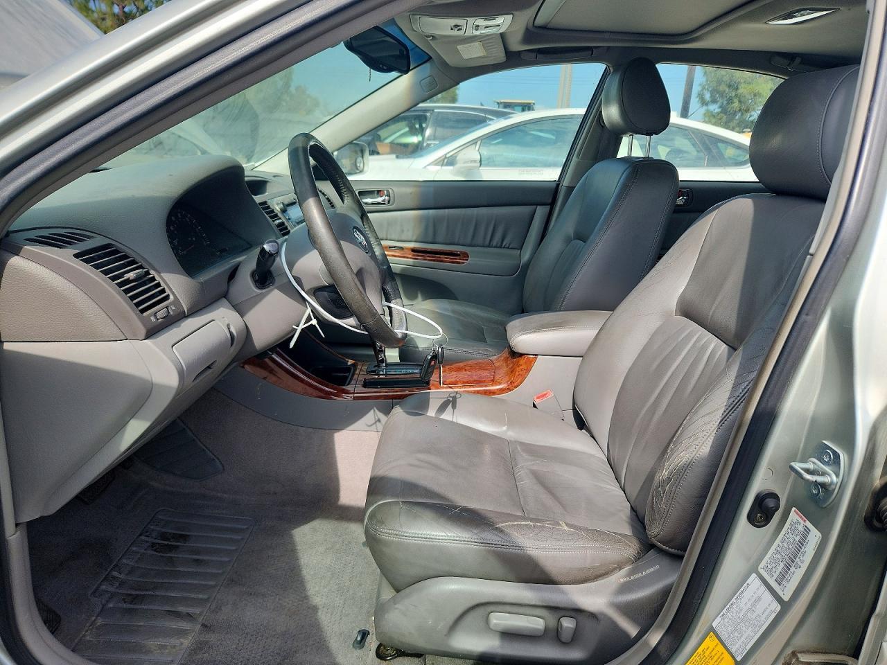 2002 Toyota Camry Xle V6 - Image 7