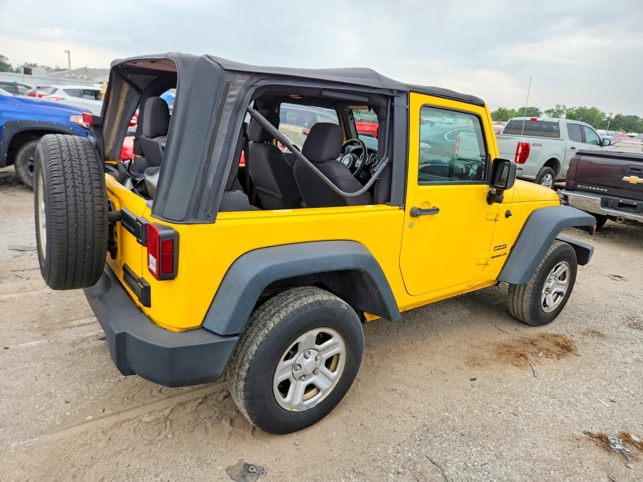 2015 Jeep Wrangler Sport - Фото 3