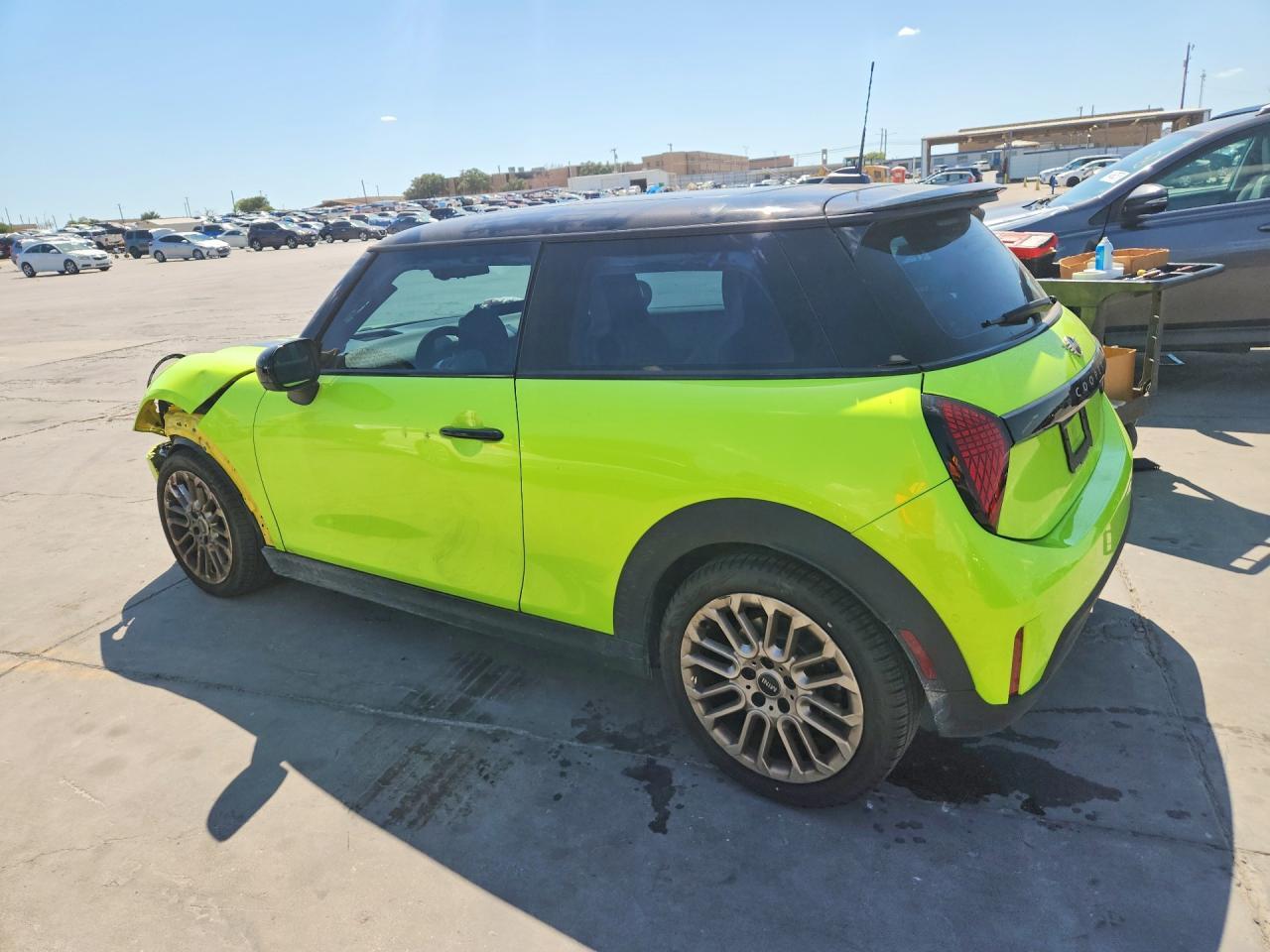 2025 Mini Cooper S - Image 2