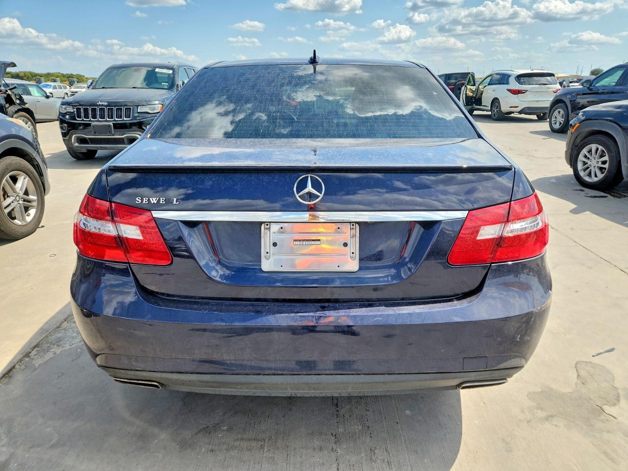2010 Mercedes-Benz E 350 - Фото 6