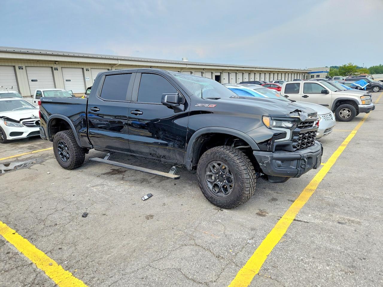 2024 Chevrolet Silverado K1500 Zr2 - Фото 4