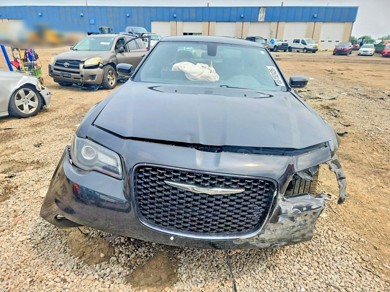 2016 Chrysler 300 S - Фото 5