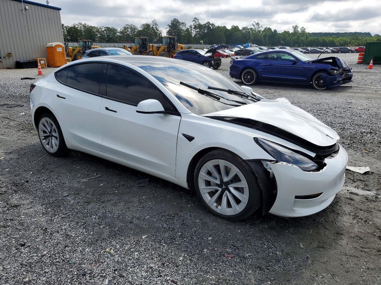 2023 Tesla Model 3 - Image 4