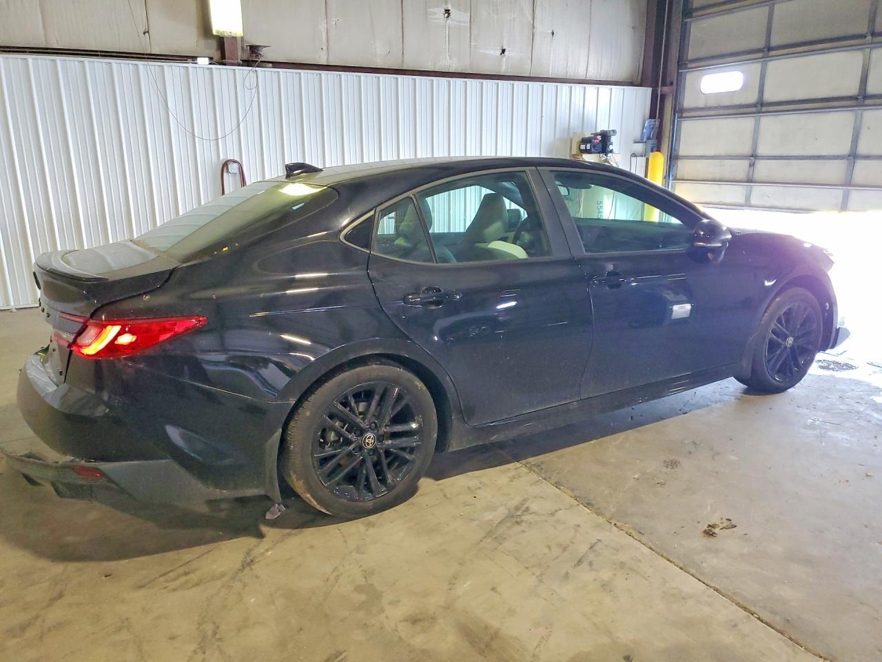 2026 Toyota Camry Se - Фото 3