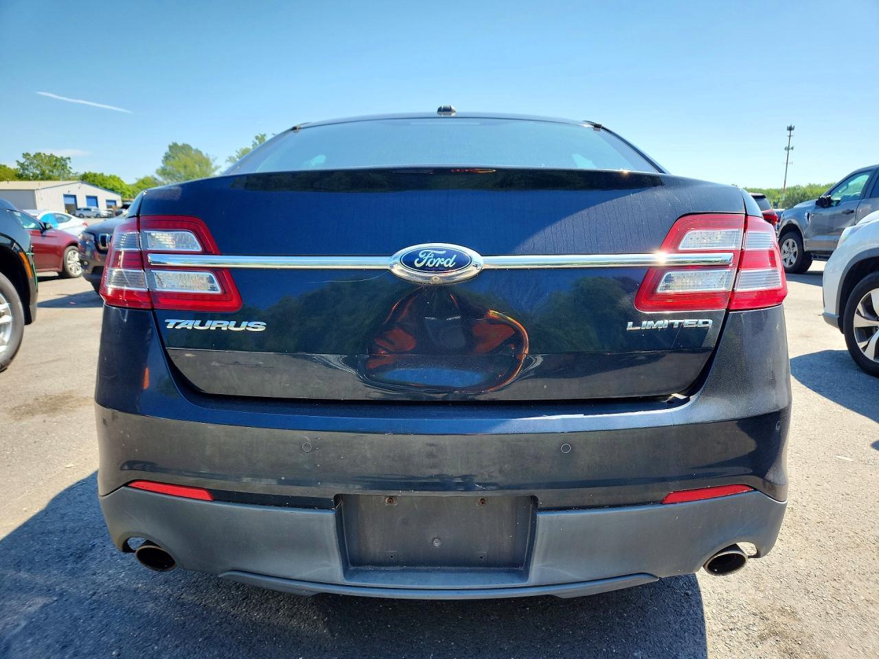 2015 Ford Taurus Limited - Фото 6