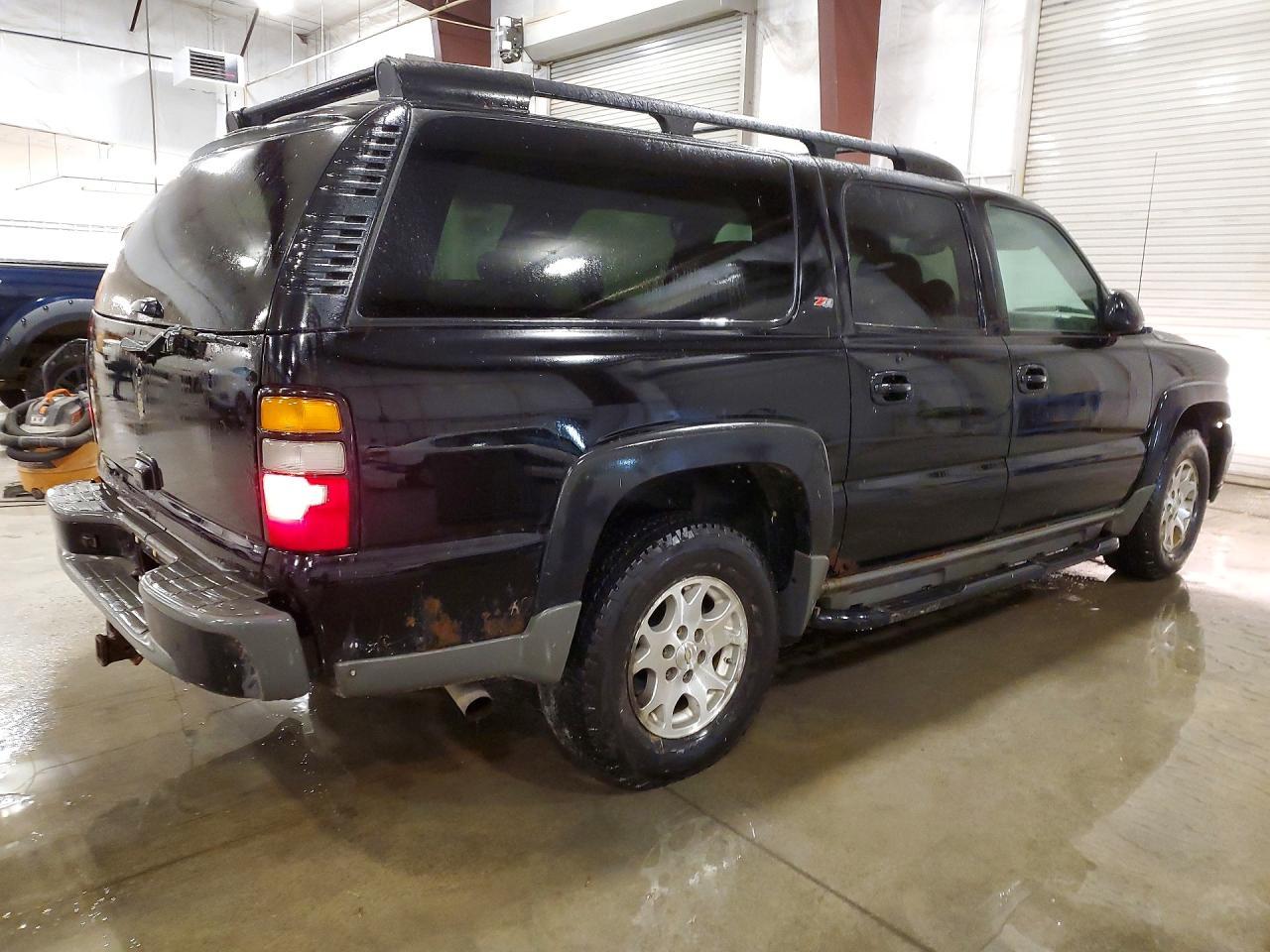 2005 Chevrolet Suburban K1500 - Фото 3