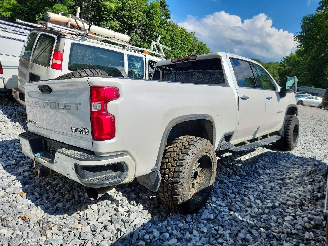 2021 Chevrolet Silverado K3500 High Country - Image 3