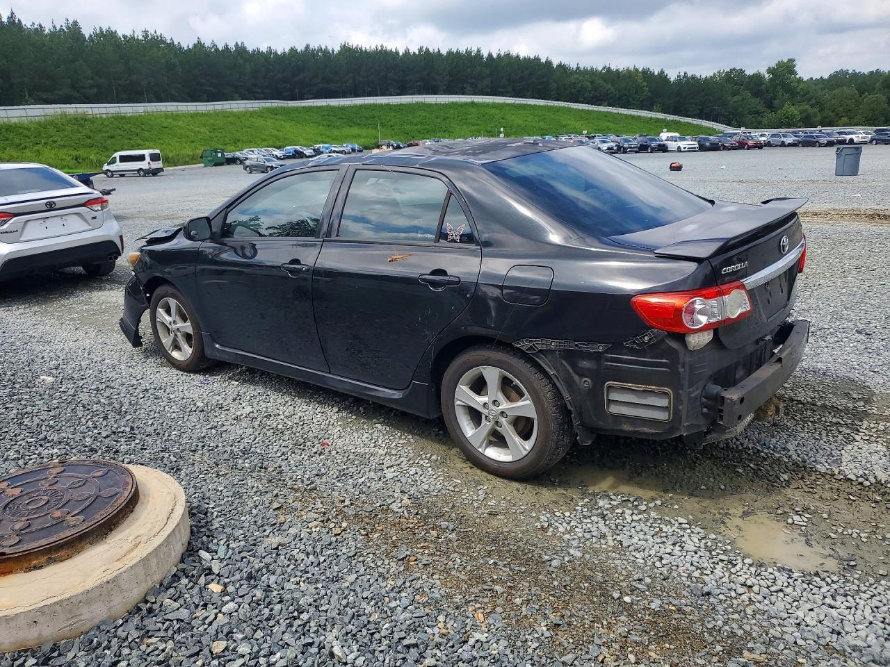 2011 Toyota Corolla S - Фото 2