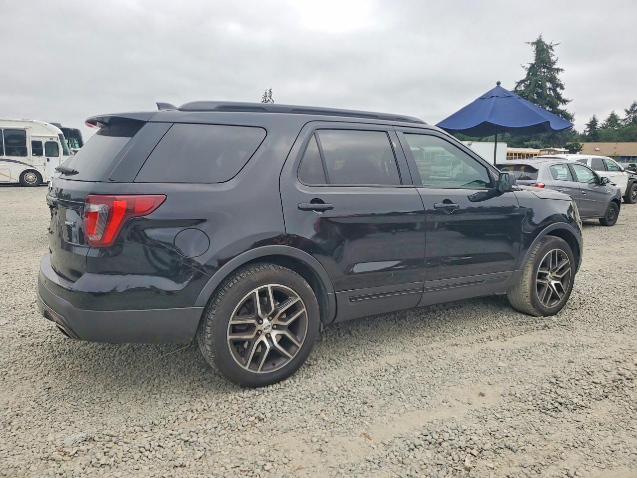 2016 Ford Explorer Sport - Image 3