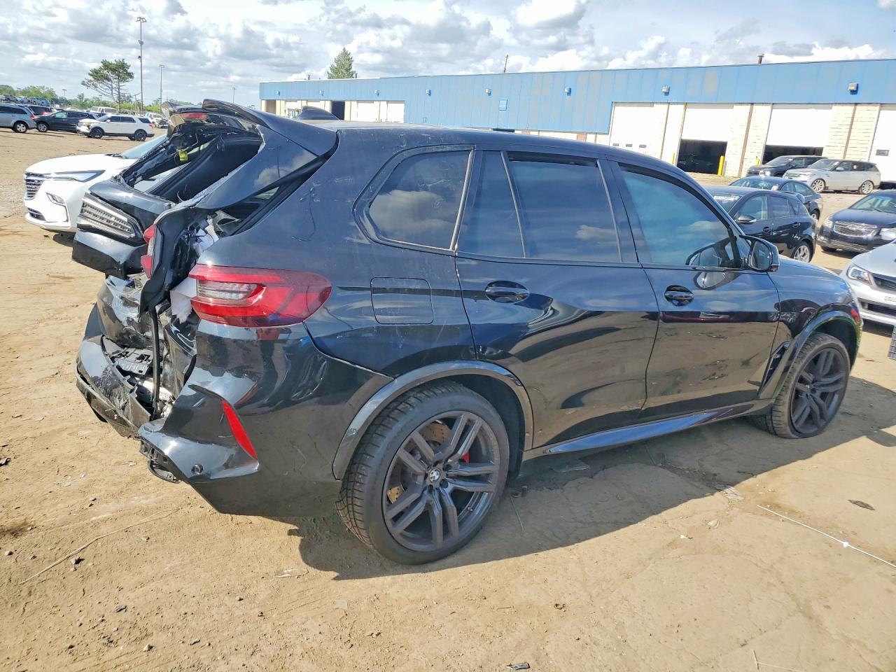 2023 BMW X5 M - Image 3