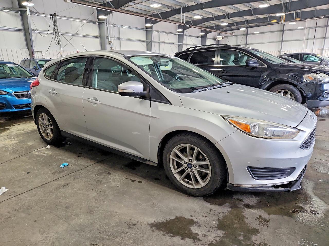 2017 Ford Focus Se - Фото 4