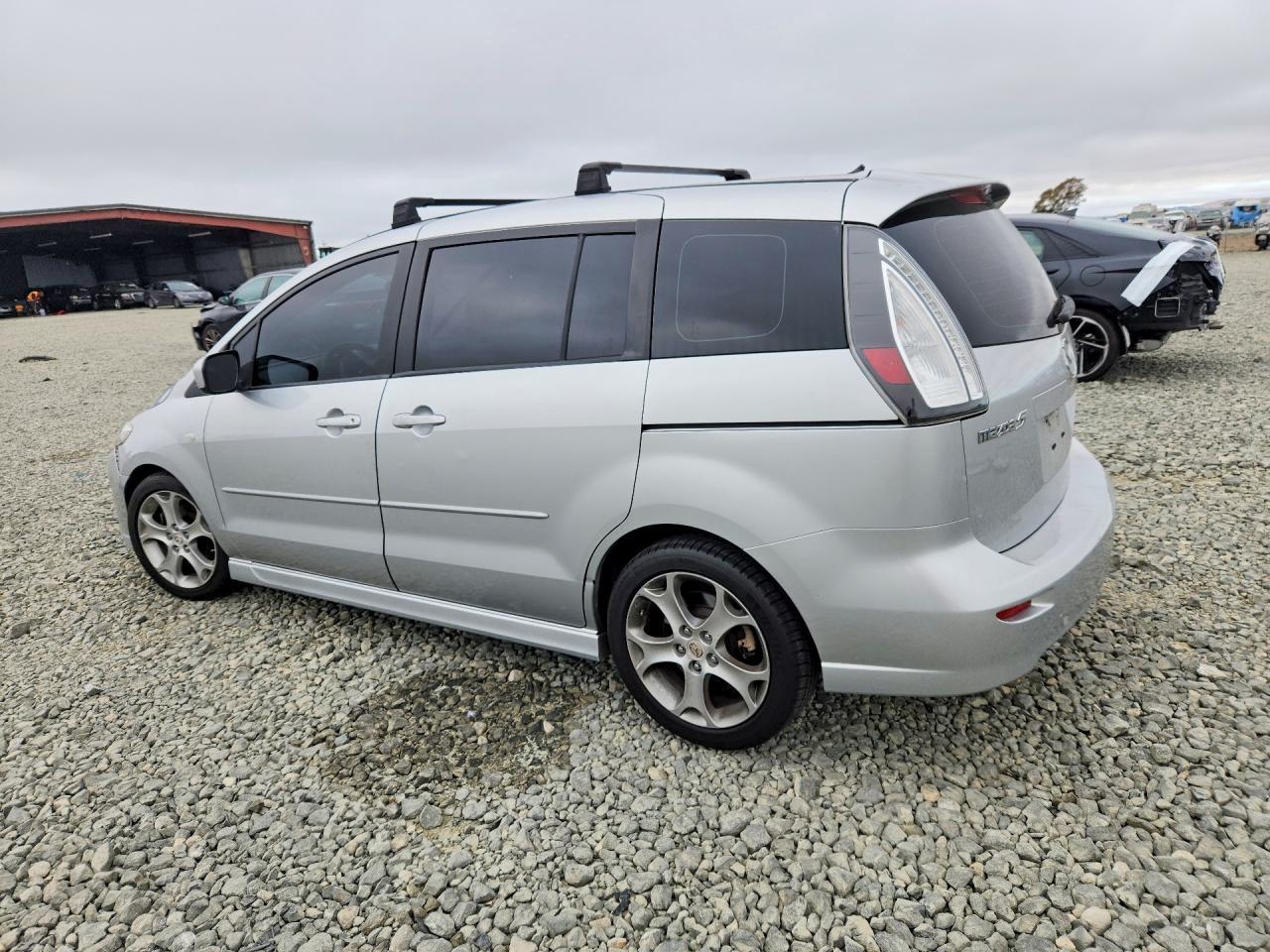 2008 Mazda 5 - Image 2