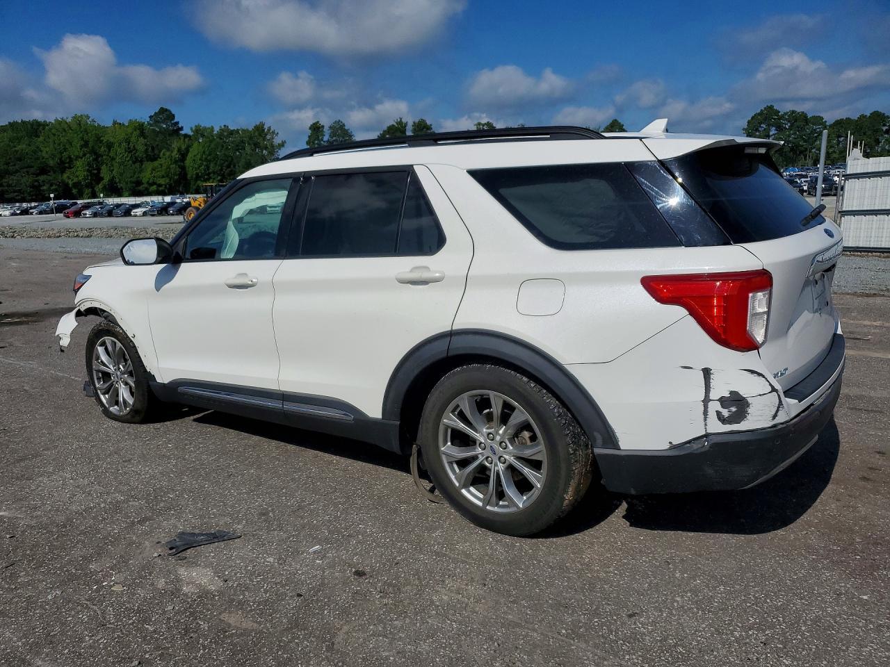2021 Ford Explorer Xlt - Фото 2