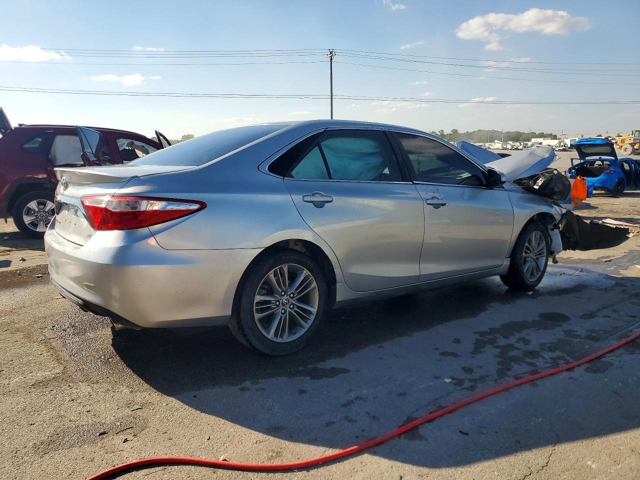 2017 Toyota Camry Se - Image 3