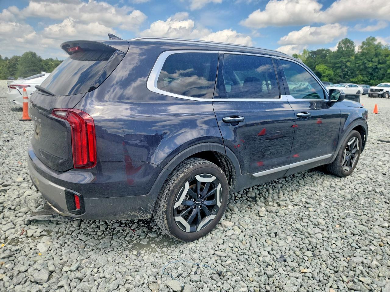 2025 Kia Telluride S - Фото 3