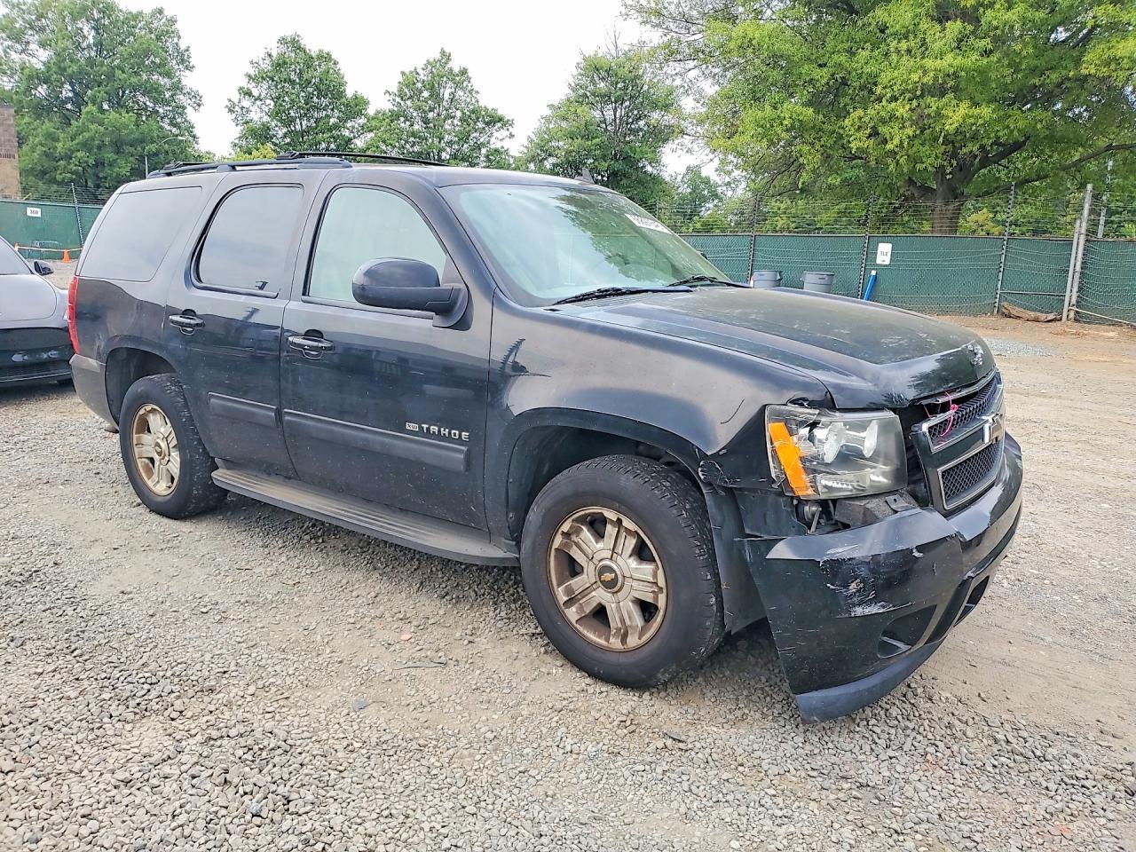 2009 Chevrolet Tahoe C1500 Lt - Image 4