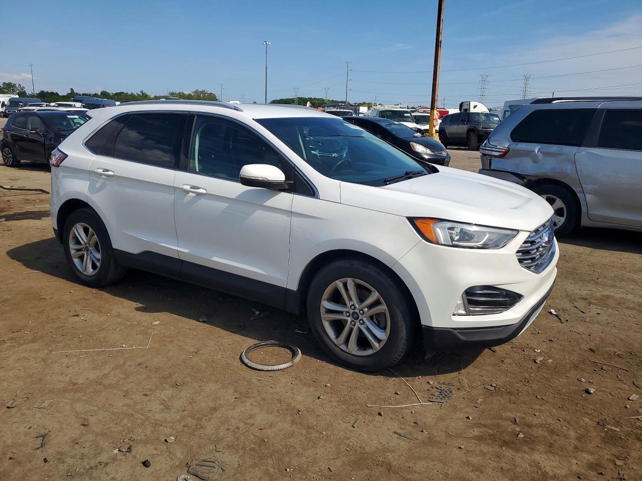 2020 Ford Edge Sel - Фото 4