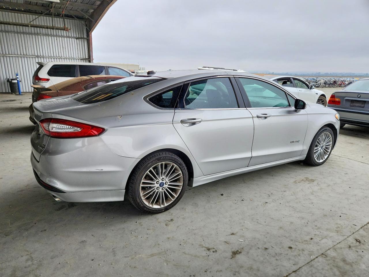 2013 Ford Fusion Se Hybrid - Фото 3