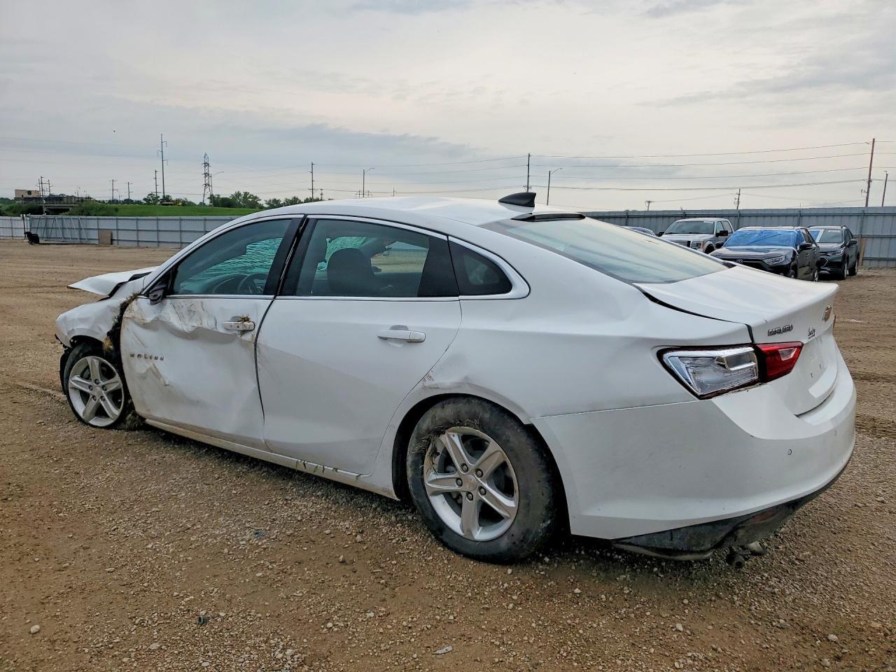 2024 Chevrolet Malibu Ls - Image 2
