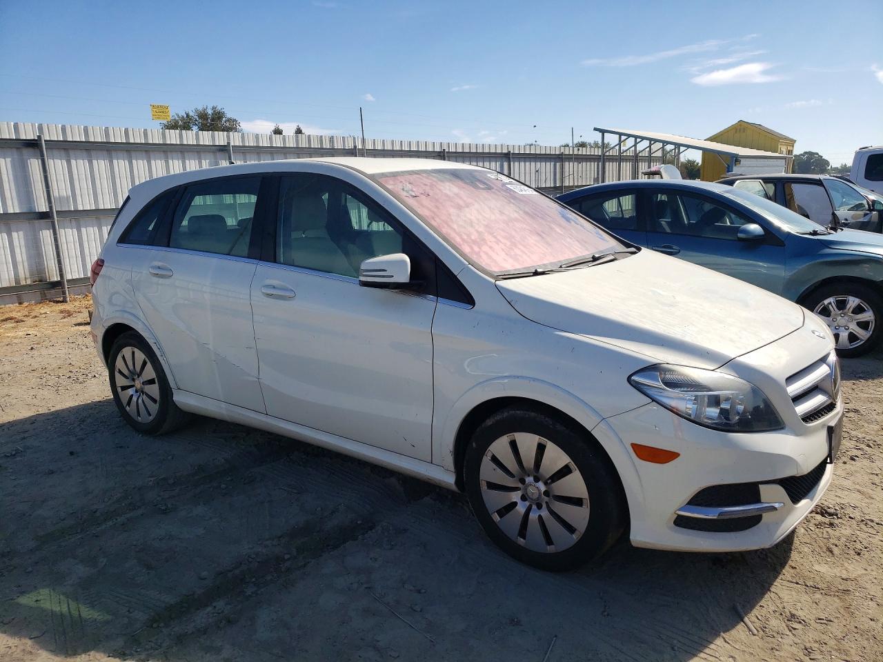 2017 Mercedes-Benz B 250E - Фото 4