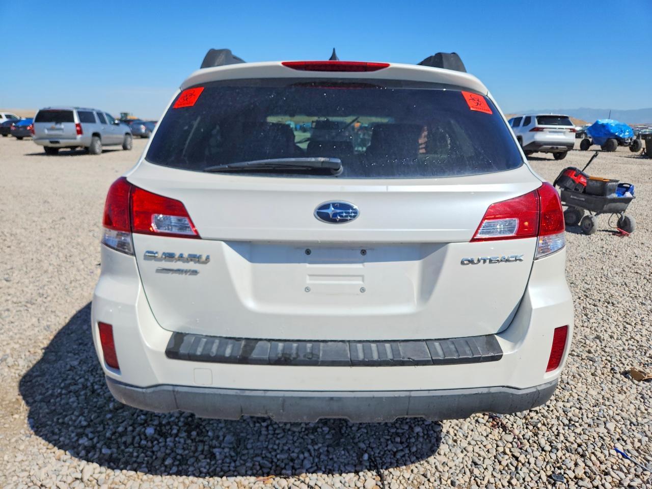 2014 Subaru Outback 2.5I Premium - Image 6
