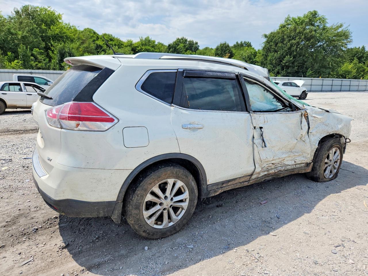 2015 Nissan Rogue Sv - Image 3