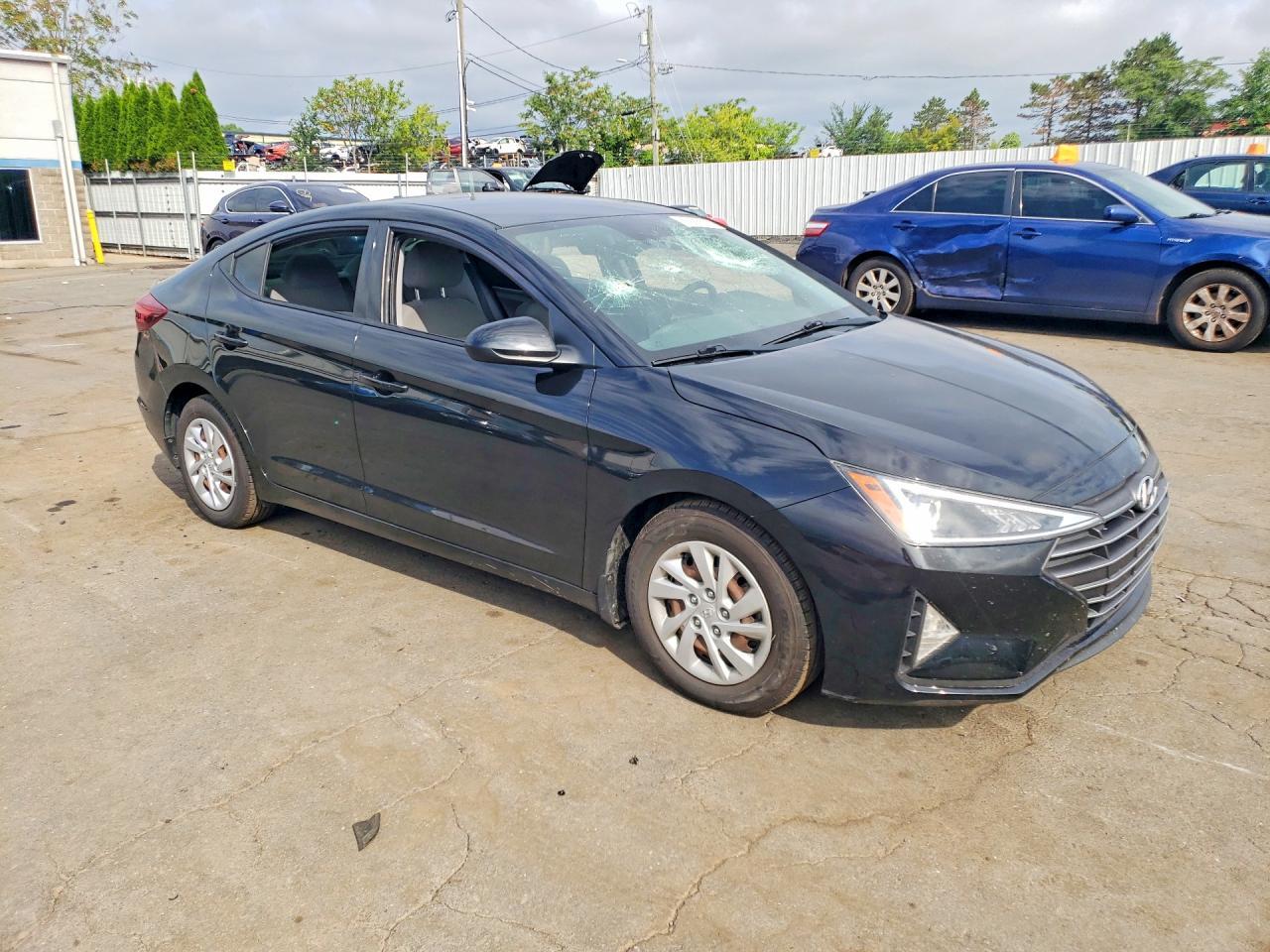 2020 Hyundai Elantra Se - Фото 4