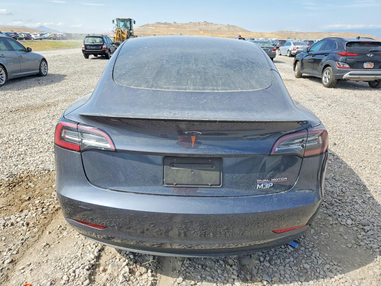 2022 Tesla Model 3 - Фото 6