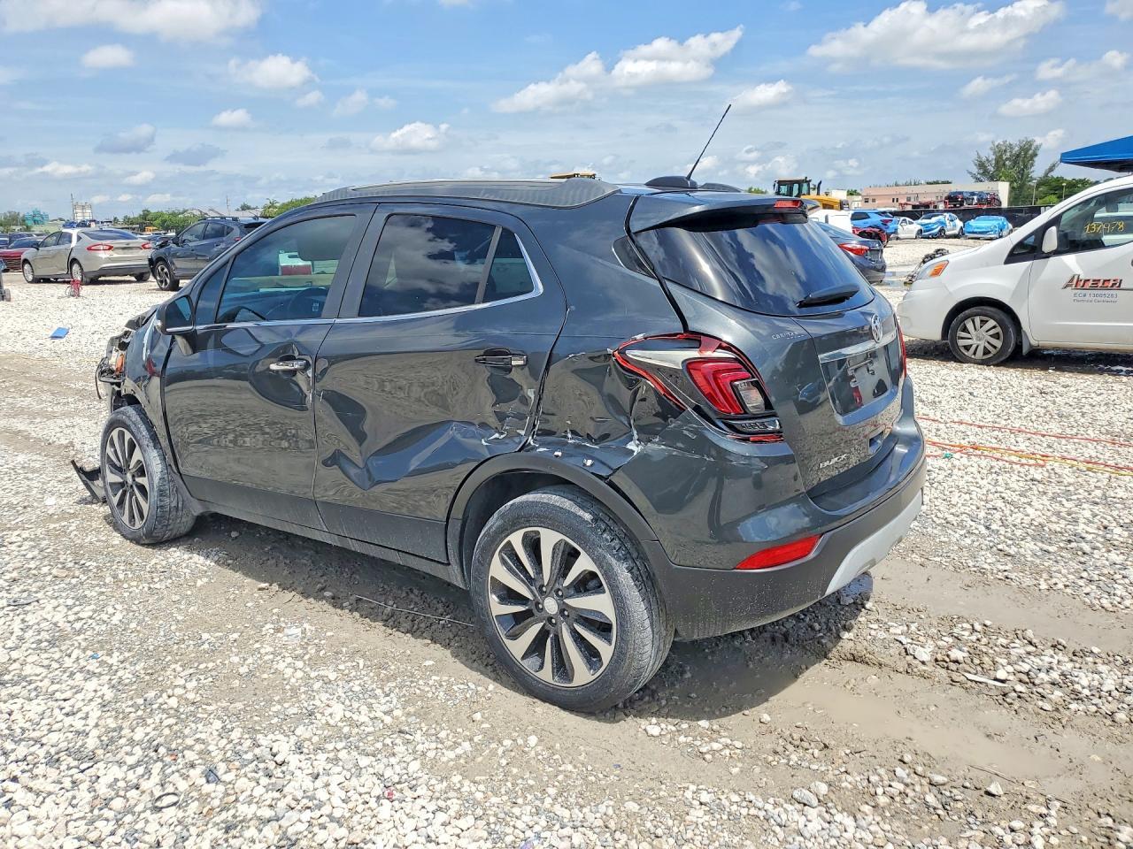 2017 Buick Encore Essence - Image 2