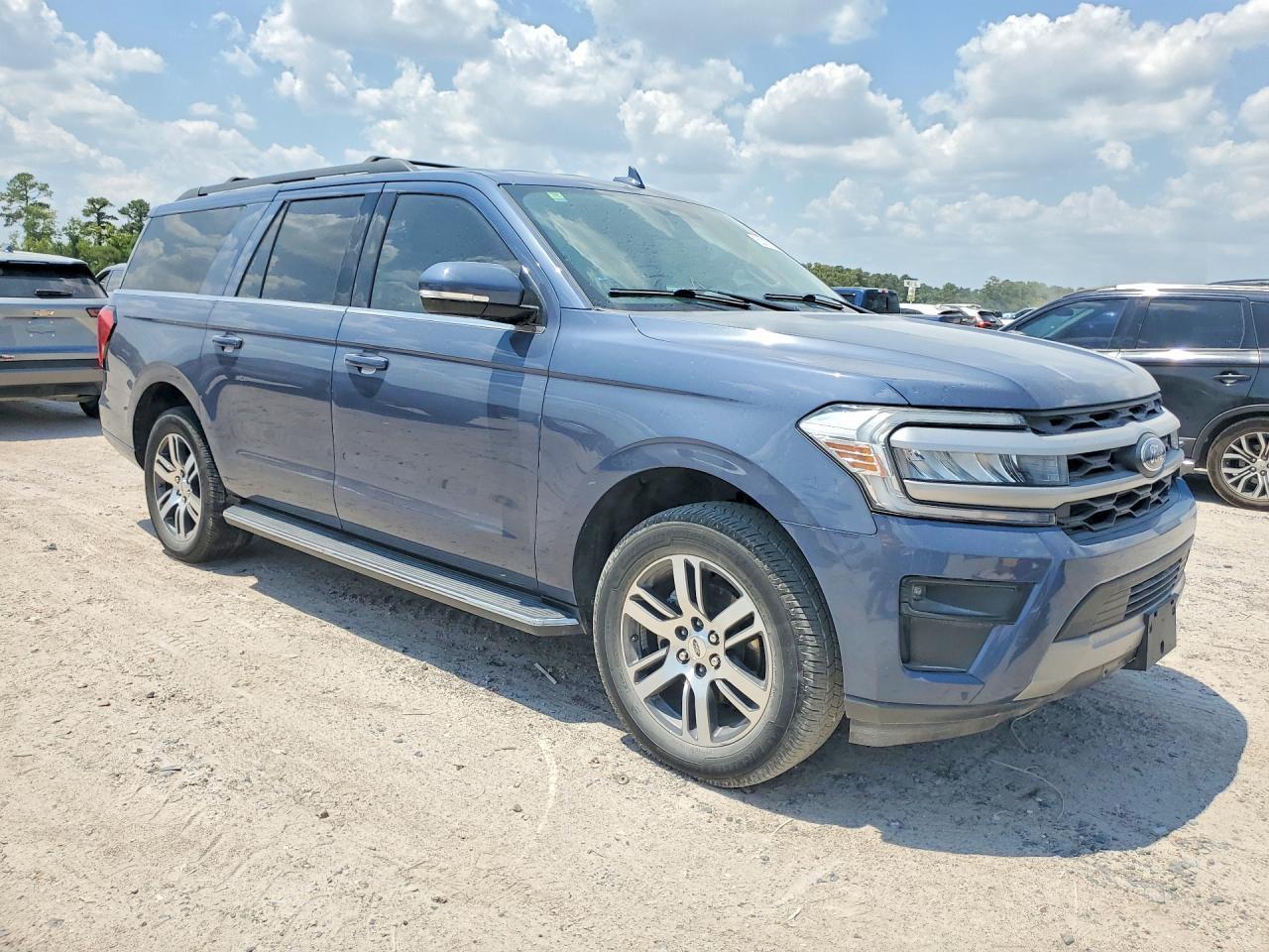 2022 Ford Expedition Max Xlt - Фото 4