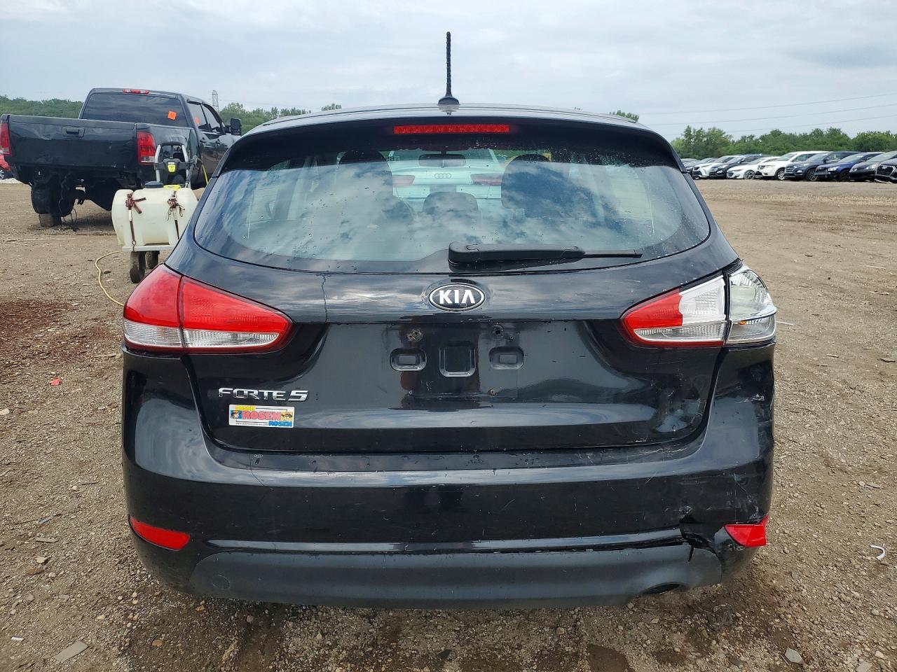 2017 Kia Forte5 Lx - Image 6