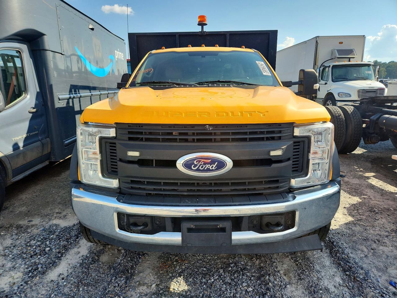 2017 Ford F550 Super Duty - Image 5