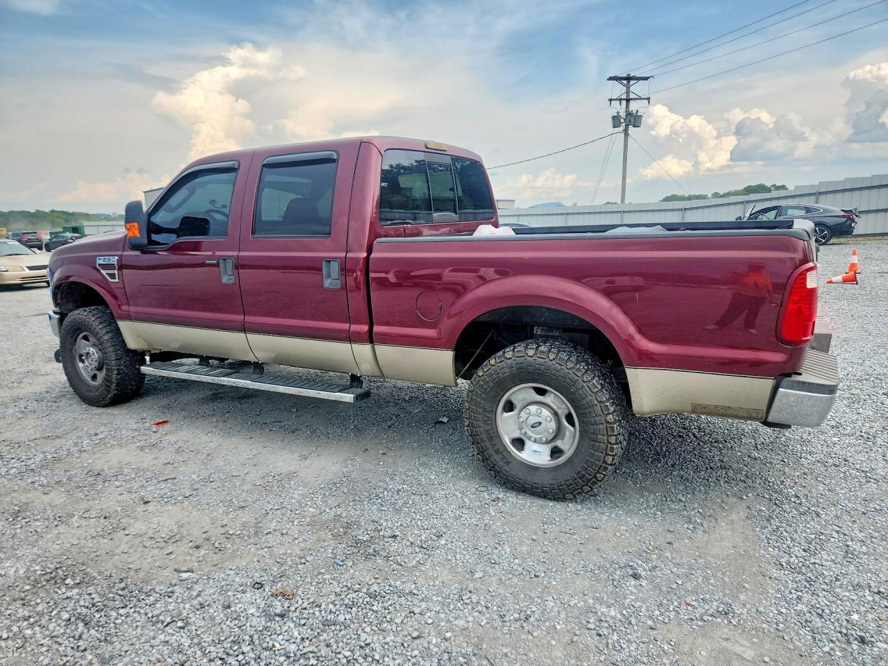 2008 Ford F250 Super Duty - Image 2