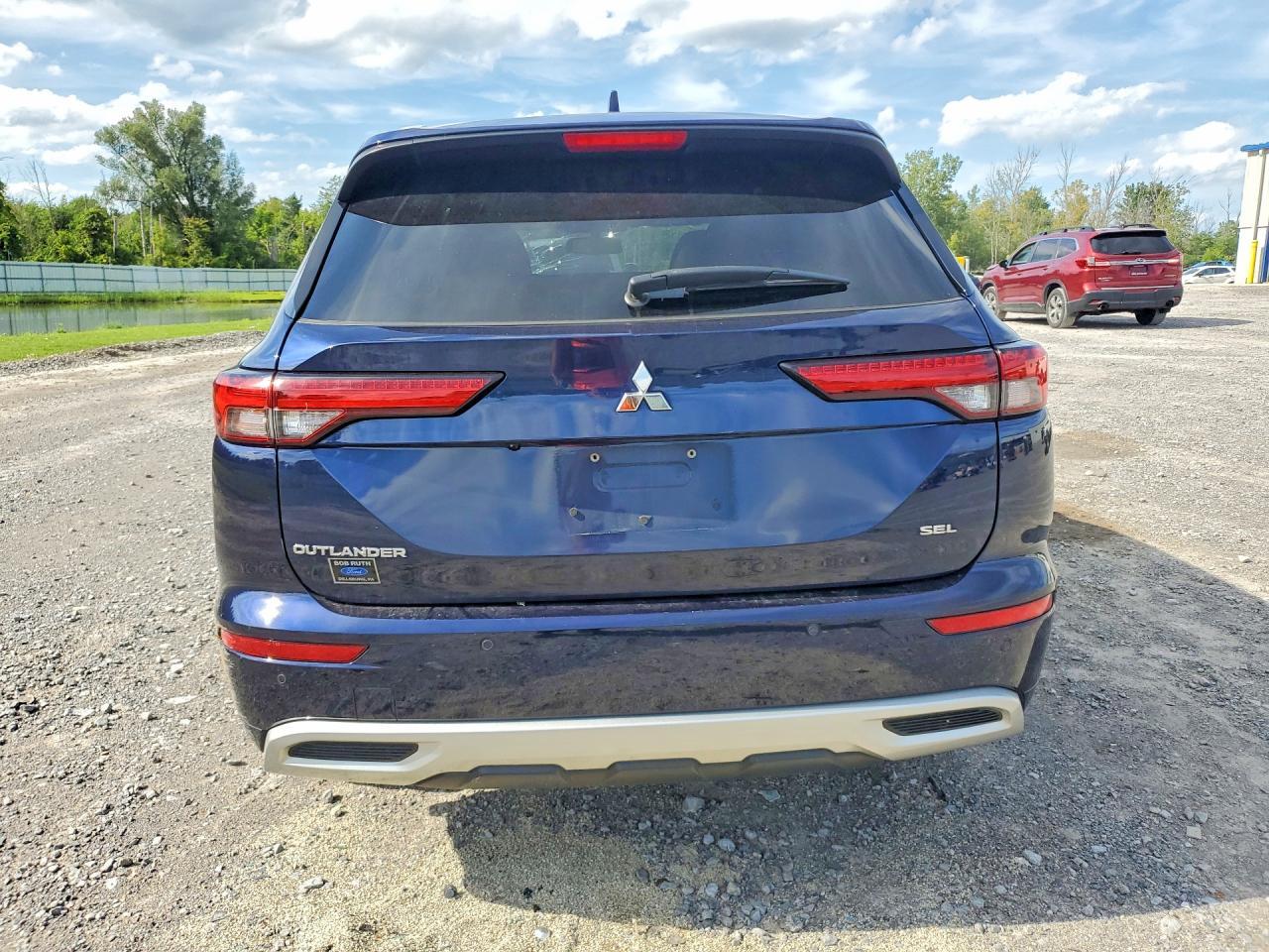 2022 Mitsubishi Outlander Sel - Image 6