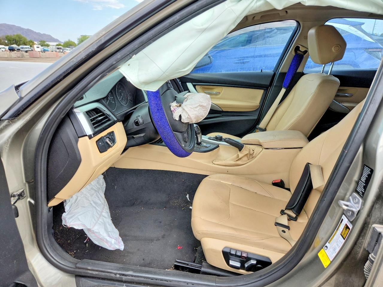 2017 BMW 320 I - Фото 7