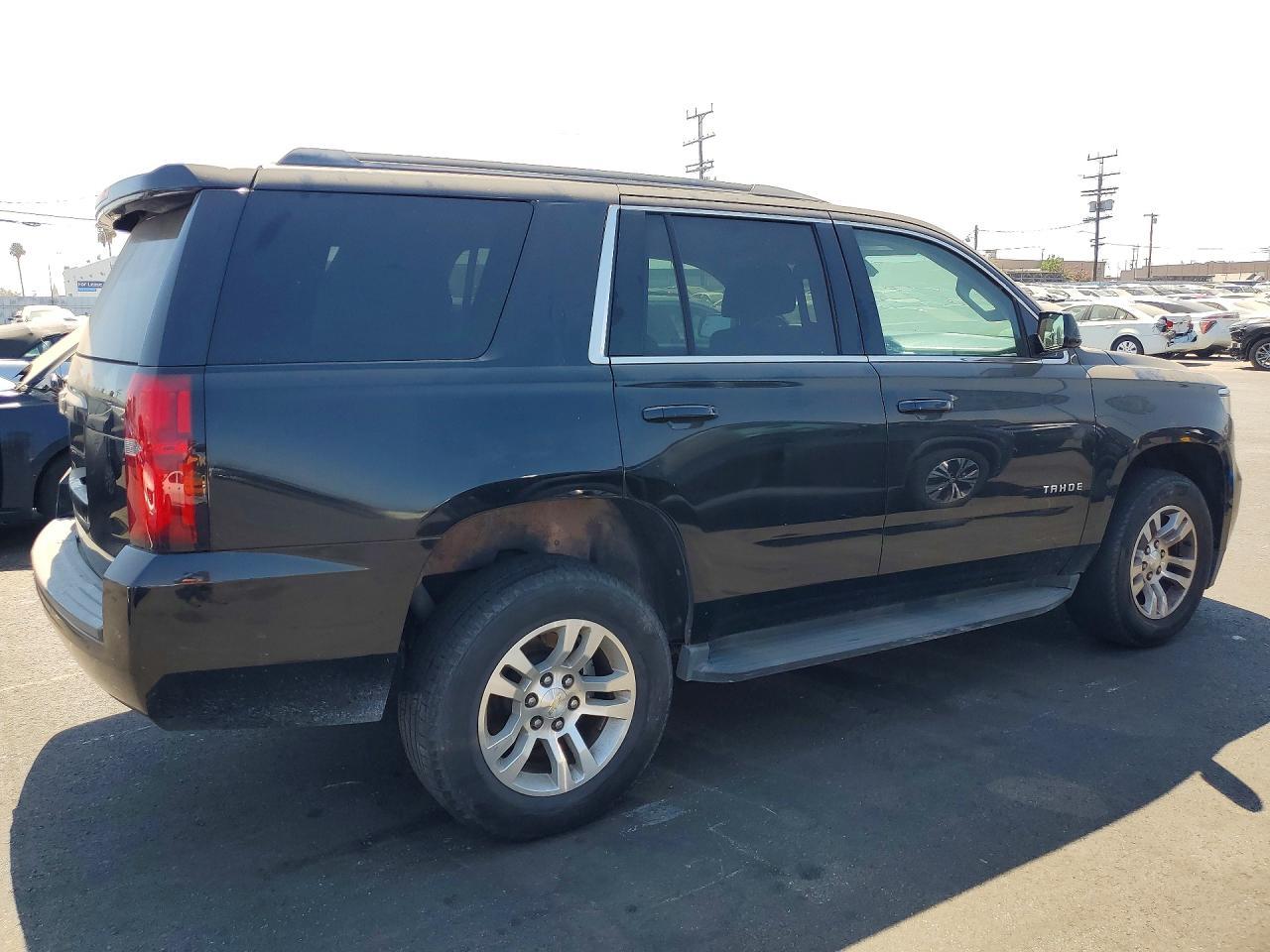2017 Chevrolet Tahoe C1500 Ls - Image 3