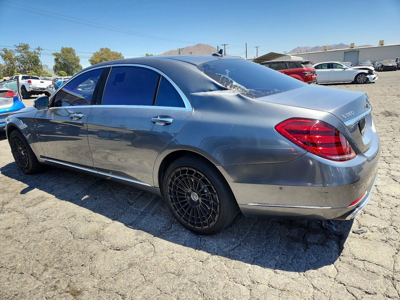 2020 Mercedes-Benz S 560 - Фото 2