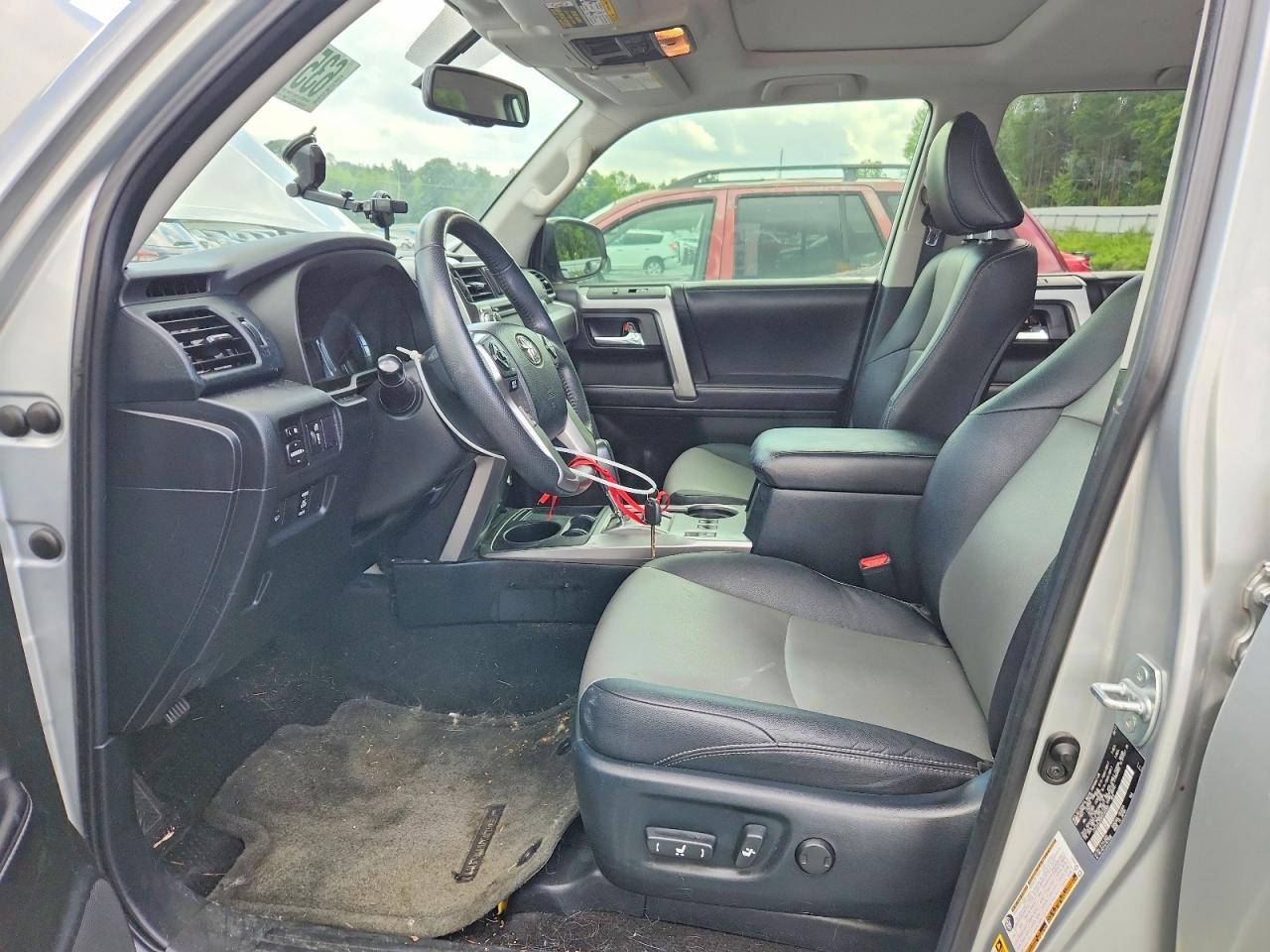 2017 Toyota 4Runner Sr5 Premium - Image 7