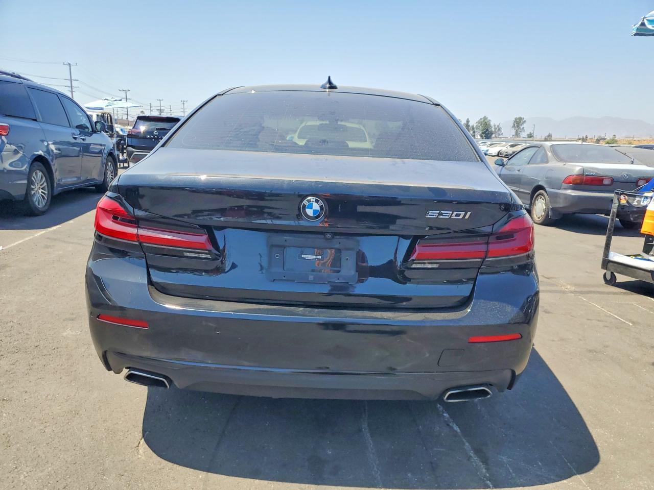 2023 BMW 530 I - Фото 6