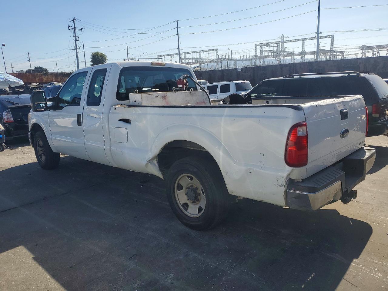 2014 Ford F250 Super Duty - Фото 2