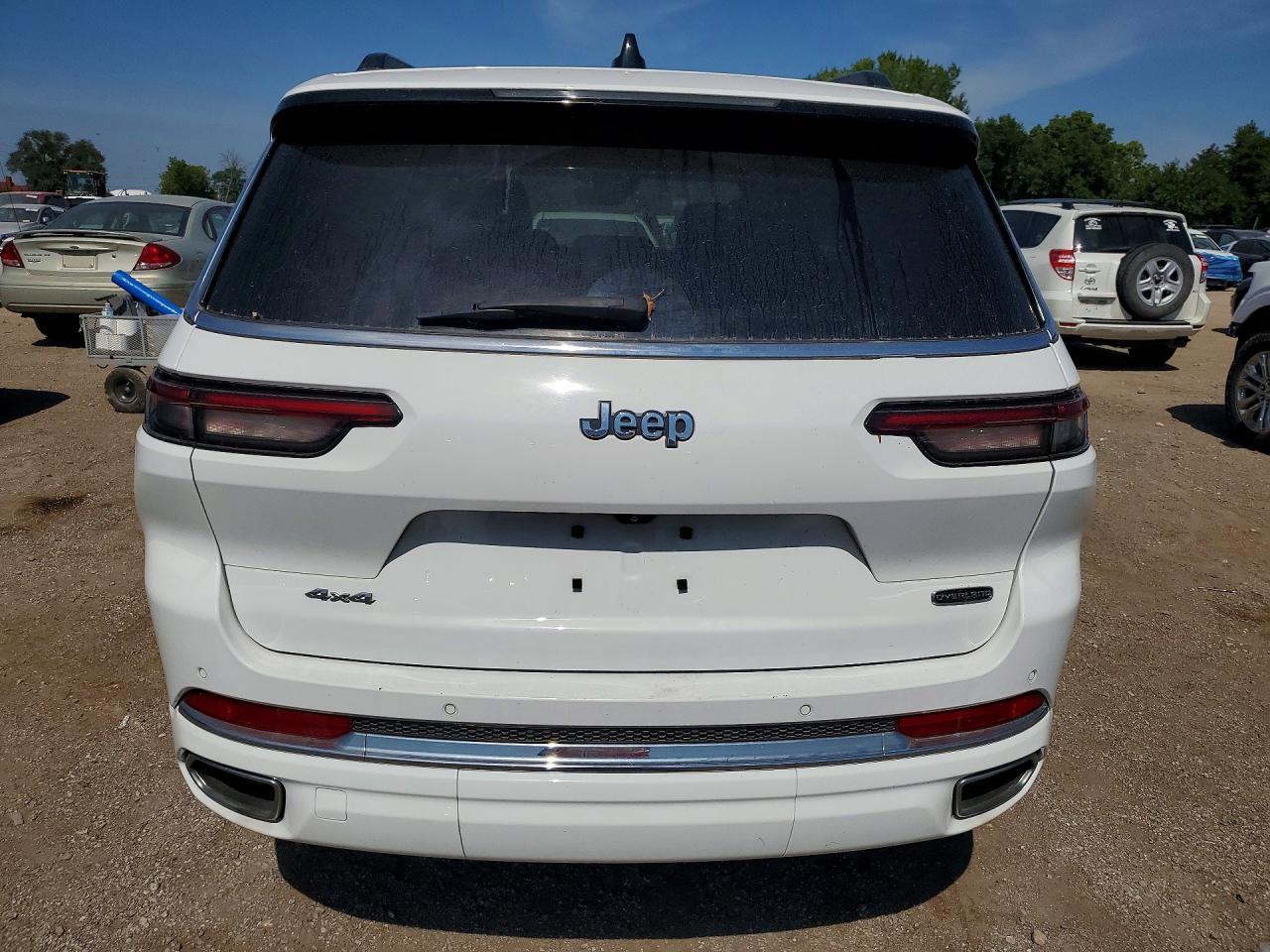 2023 Jeep Grand Cherokee L Overland - Image 6