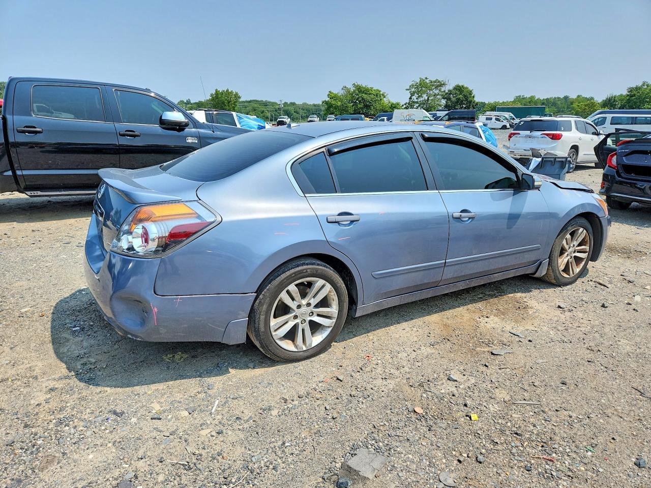 2010 Nissan Altima Sr - Image 3